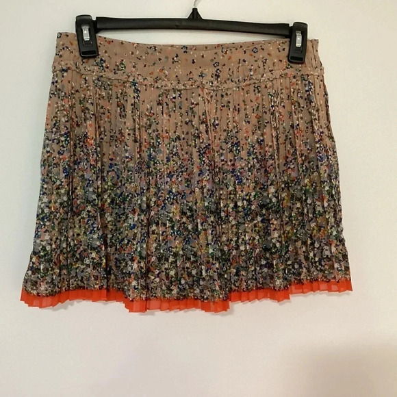 American Eagle Outfitters Floral Pleated Skirt - Picture 1 of 10